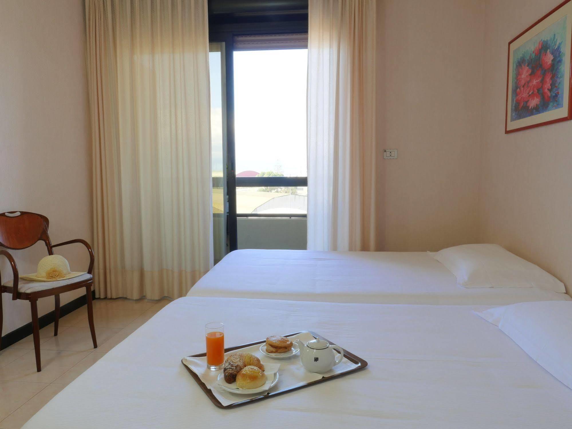 קליארי Hotel Panorama מראה חיצוני תמונה