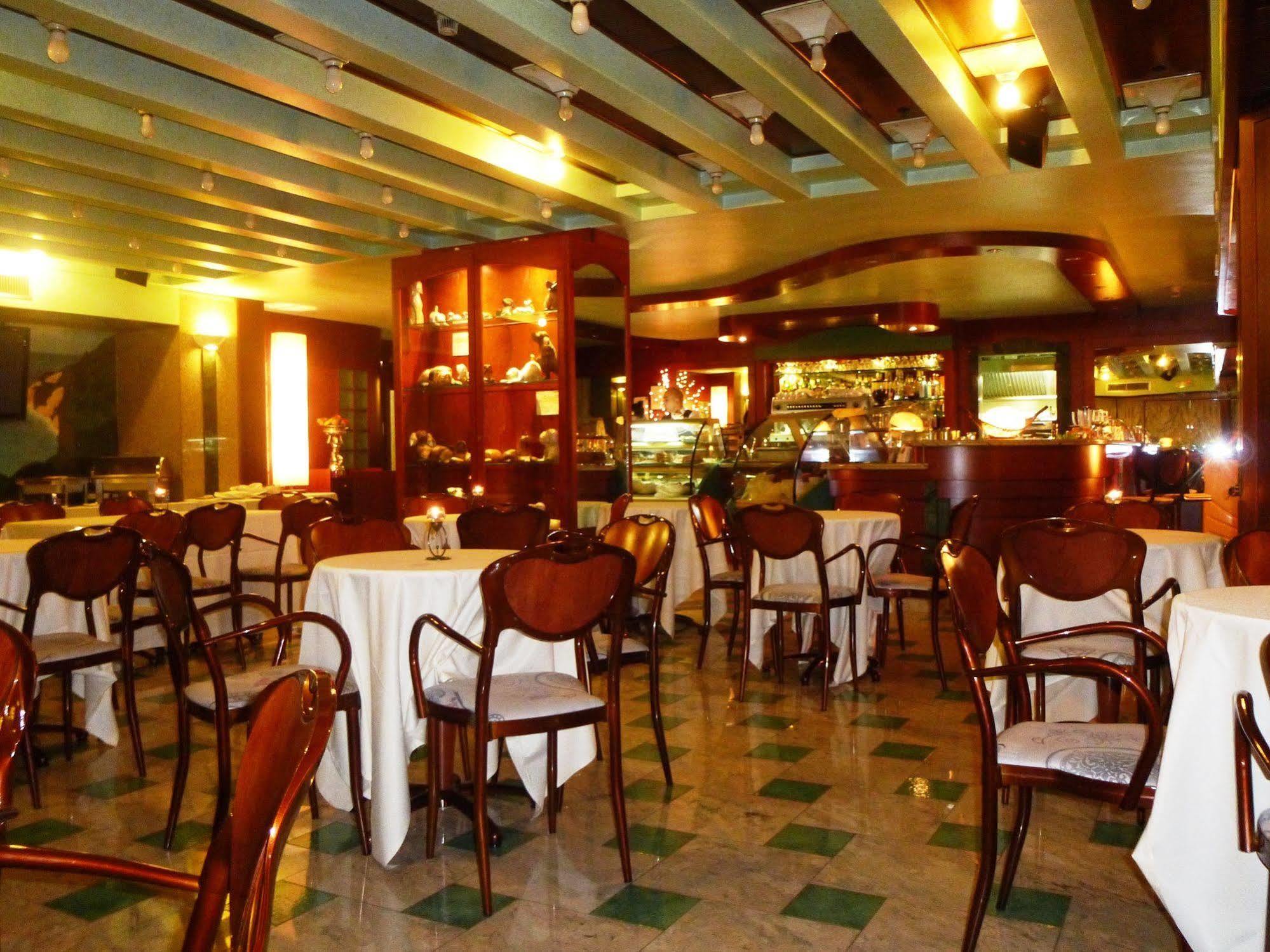קליארי Hotel Panorama מראה חיצוני תמונה